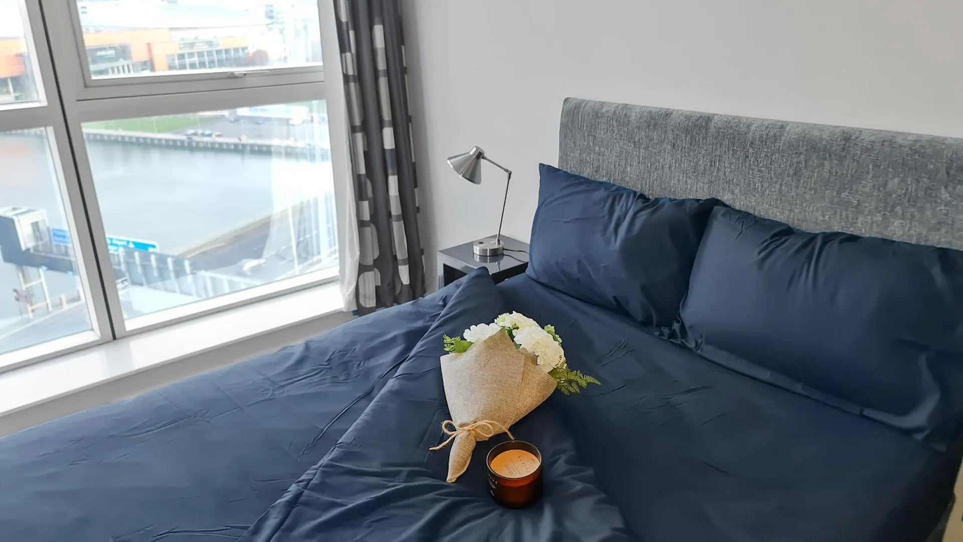 River View Private Room In Shared Apartment Belfast Guest house