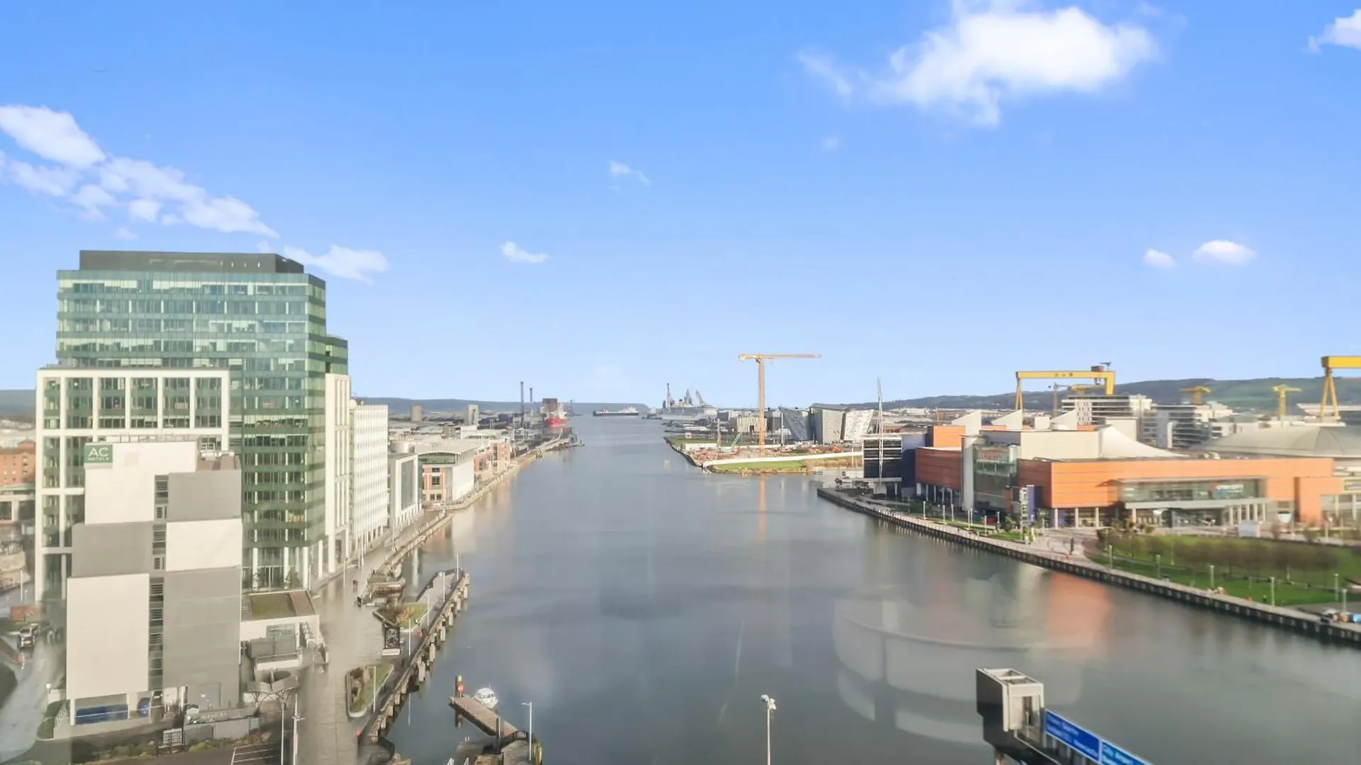 River View Private Room In Shared Apartment Belfast Guest house