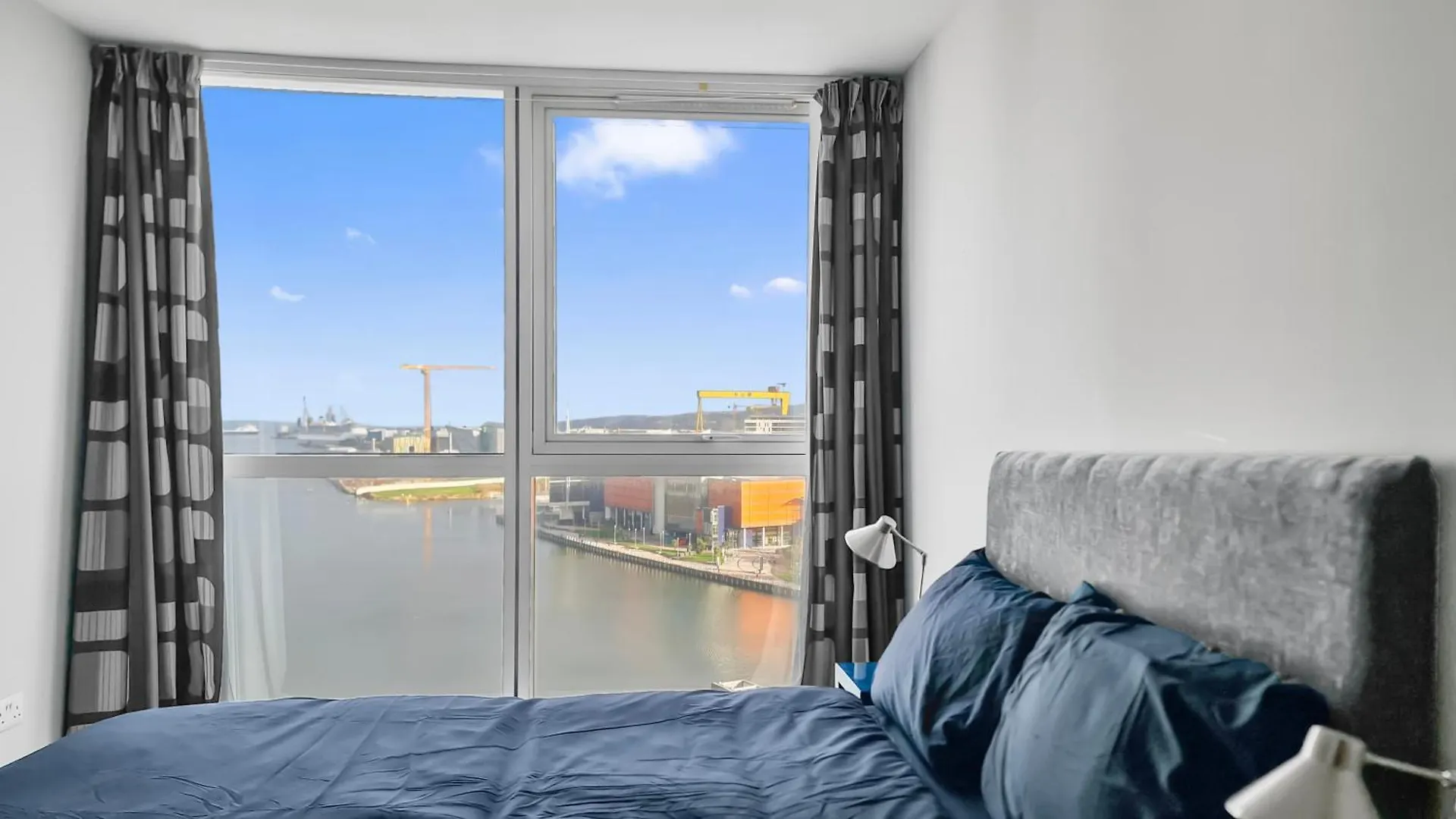 Guest house River View Private Room In Shared Apartment Belfast United Kingdom